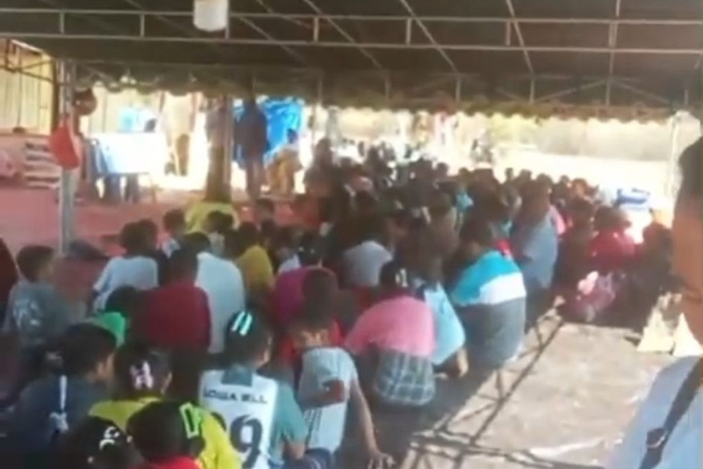 Dampak Gempa Nagekeo NTT: Warga Pesisir Bertahan di Pengungsian Tanpa Fasilitas Layak