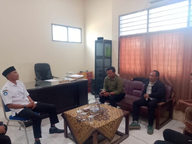 Respons Transparan Disdikbud Loteng, Siap Serahkan Dokumen Rehabilitasi SDN Bangket Molo ke AMB