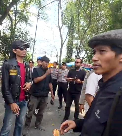 Dinilai ‘Sengaja Menghindar’, Absennya Bupati Lobar di Hearing Sasaka Nusantara Disayangkan Warga
