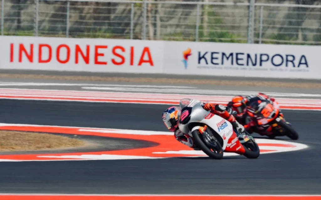 Raul Fernandez Guncang Mandalika! Pecahkan Rekor Lap Hari Pertama MotoGP 2026