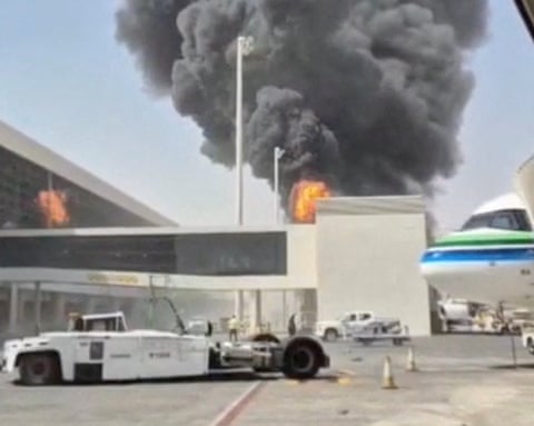 Riyadh Dihantam Serangan Rudal Houthi yang Menyasar Bandara Internasional Raja Khalid, Koalisi Membalas dengan Menghancurkan 82 Target Militer di Yaman