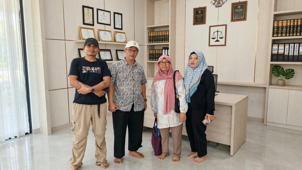 Konflik SPPG Kopang Rembige 2 Memanas, Dari Spanduk Penolakan, Penyegelan, Hingga Dugaan Pengurungan Relawan Mitra Klaim Sesuai Juknis BGN