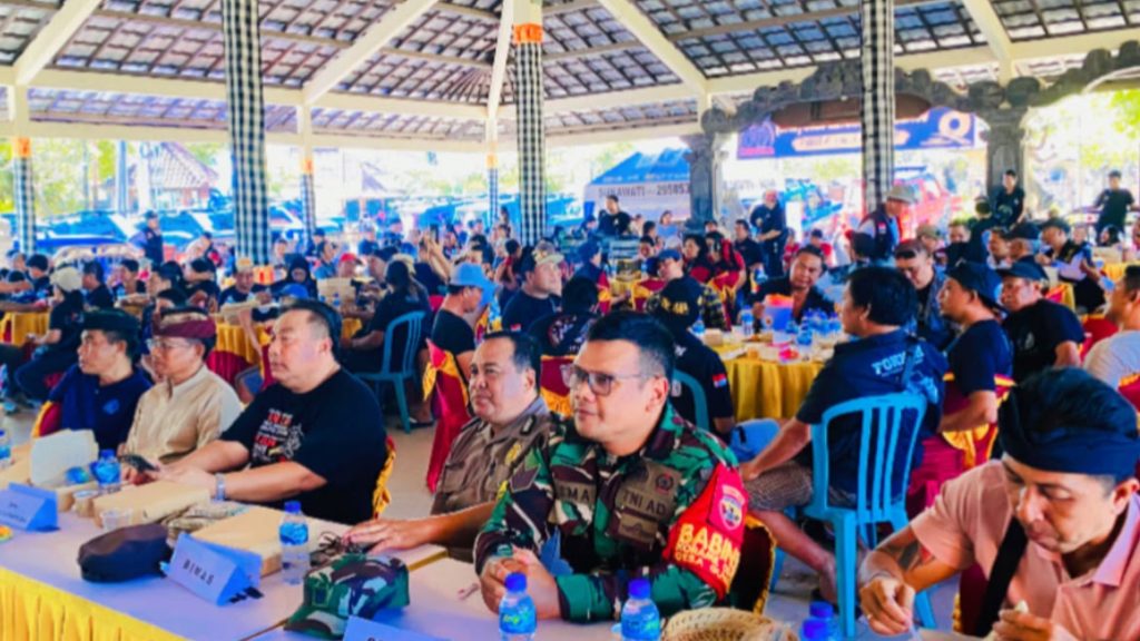 Babinsa Serma Ida Bagus Oka Bisma Hadiri Perayaan HUT Ke-6 CMC Feroza Se-Bali di Gianyar